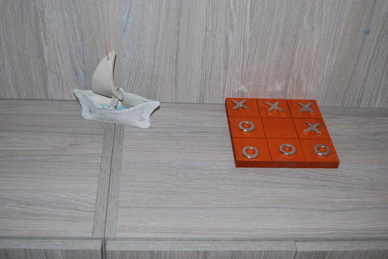 Luxury Traditional Room The Small Bookstore Kastro-Kyllini Екстериор снимка